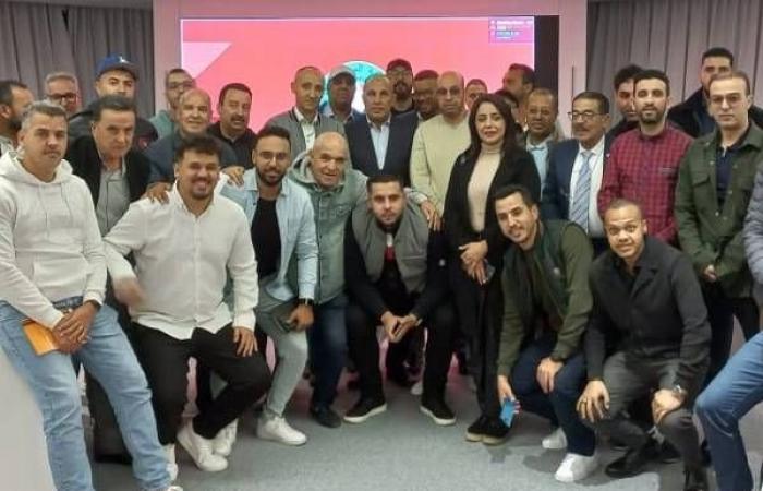 ممثلو الأندية ينوهون ببطاقة الملاعب - بلس 48