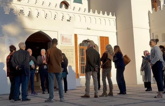 معرض طنجة شغف اللون - بلس 48