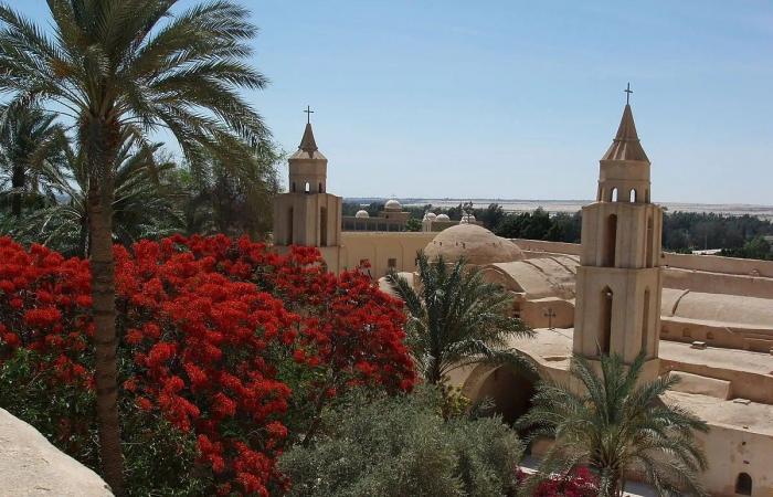 دير القديس الأنبا بيشوي يصدر بيانًا بشأن سهرات شهر كيهك يستثنى من القرار الرهبان فقط - بلس 48