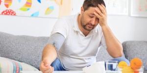 «خمسة لصحتك».. تعرف على خطورة الارتفاع المفاجئ للضغط - بلس 48