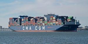 قناة السويس تشهد عبور سفينة الحاويات «CMA CGM ZEPHYR» ضمن قافلة الجنوب - بلس 48
