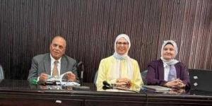 كلية
      الآداب
      بجامعة
      بنها
      تنظم
      ... - بلس 48
