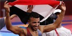 بالمستندات..
      مصدر
      لتحيا
      مصر:
      محمد
      إبراهيم
      كيشو
      غير
      مؤهل
      للتجنيس
      الرياضي
      حاليًا
      (خاص) - بلس 48
