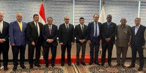 وزير
      الرياضة
      يعقد
      اجتماع
      تحضيري
      لتوقيع
      مذكرة
      تفاهم
      بين
      الأنوكا
      والأوكسا
      والاتحاد
      الافريقي
      السياسي - بلس 48