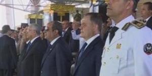الرئيس
      السيسى
      يصل
      مقر
      الاحتفال
      بتخرج
      دفعة
      جديدة
      من
      طلاب
      أكاديمية
      الشرطة - بلس 48