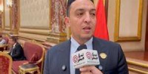 النائب
      مصطفي
      أبو
      زهرة:
      الأجواء
      مثالية
      في
      معسكر
      منتخب
      مصر
      وهاني
      أبو
      ريده
      اجتمع
      مع
      حسام
      حسن - بلس 48