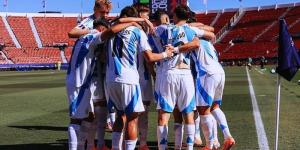 منتخبان
      إفريقيان
      خارج
      مونديال
      U20 - بلس 48