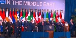 ترامب: أشكر الرئيس السيسى على منحى قلادة النيل - بلس 48
