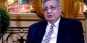 عوض
      تاج
      الدين:
      المنظومة
      الصحية
      تشهد
      دعم
      رئاسي
      وزيادة
      تدريجية
      بأجور
      الأطباء - بلس 48