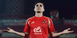 إجهاد عضلي وراء غياب أشرف بن شرقي عن مران الأهلي اليوم - بلس 48