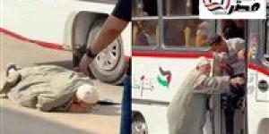القبض
      على
      سائق
      وكمسري
      أتوبيس
      تسببا
      في
      سقوط
      مسن
      بالمنصورة - بلس 48