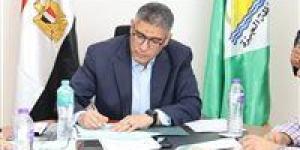 محافظ
      الجيزة
      يعتمد
      التعريفة
      الجديدة
      لسيارات
      السرفيس
      والنقل
      الجماعي
      بعد
      زيادة
      أسعار
      الوقود - بلس 48