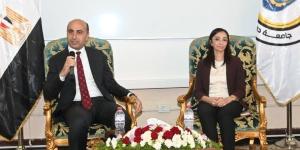 محافظ البحيرة ورئيس جامعة دمنهور يتفقدان الجامعة الأهلية بالبستان - بلس 48