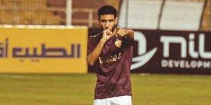 سيراميكا
      كليوباترا:
      لم
      نمنع
      القندوسي
      من
      الانتقال
      للزمالك..
      واللاعب
      خارج
      حساباتنا
      الفنية - بلس 48