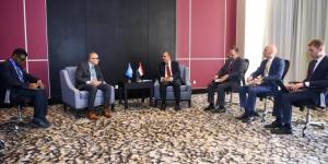 وزير
      الخارجية
      يلتقي
      مبعوث
      الأمم
      المتحدة
      الخاص
      للقرن
      الأفريقي - بلس 48