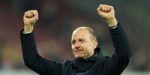 نجم
      الكرة
      المصرية
      السابق
      ينتقد
      توروب
      مدرب
      الأهلي
      بسبب
      تغييراته
      أمام
      الاتحاد
      السكندري - بلس 48