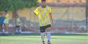 يوسف
      رشوان..
      قصة
      لاعب
      فقد
      ذراعه
      وهو
      طفل
      صغير
      فقرر
      إحتراف
      كرة
      القدم
      ويحلم
      باللعب
      للأهلي - بلس 48