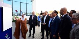 مدبولي
      يفتتح
      موانئ
      دبي
      العالمية
      «مصر
      للخدمات
      اللوجستية»
      في
      ختام
      جولته
      بالسخنة - بلس 48