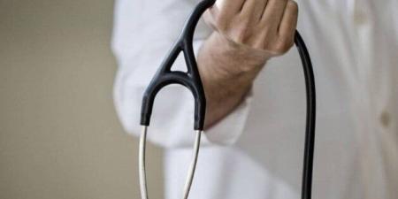 «دكتور مزيف».. حبس المتهم بالنصب على المواطنين بمدينة نصر - بلس 48