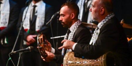 "صيفي ثقافي الـ17" يحتفي بالهوية الفلسطينية في ليلة موسيقية على خشبة مسرح الدسمة - بلس 48