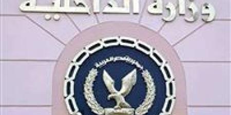 الداخلية تكشف ملابسات فيديو سيارة "فان" تسير عكس الاتجاه بمدينة نصر - بلس 48