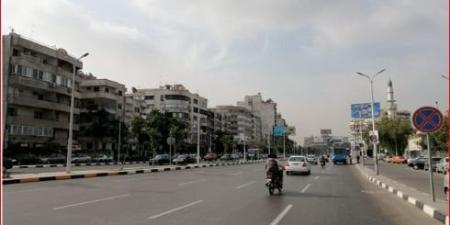 اعرف طريقك.. انتظام حركة السيارات على أغلب شوارع وميادين القاهرة والجيزة - بلس 48