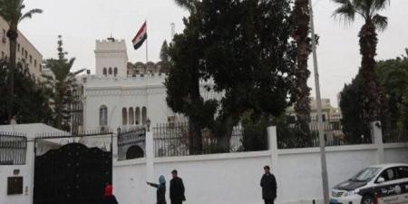 مصر تنفي مزاعم اقتحام سفارتها في ليبيا وتوضح حقيقة المبنى المقتحم - بلس 48