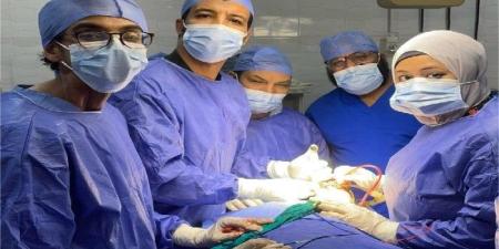 استئصال ورم معقد من وجه شابة بمستشفى قنا - بلس 48