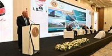 فعاليات جلسة "جهود الدولة لرعاية المصريين بالخارج" بحضور نائب رئيس مجلس الوزراء للتنمية الصناعية ووزير الصناعة والنقل - بلس 48