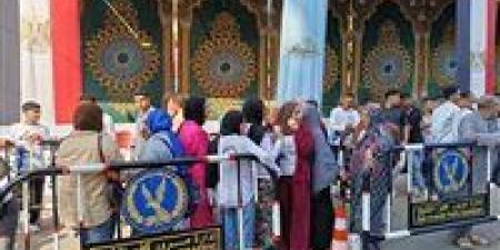 توافد الناخبين على صناديق الاقتراع بانتخابات مجلس الشيوخ في محافظة كفر الشيخ - بلس 48