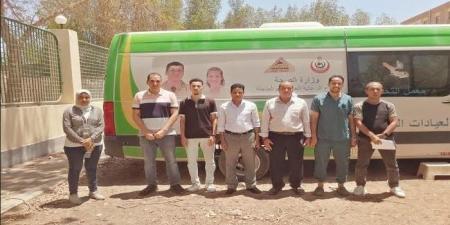وكيل صحة الأقصر يتفقد القافلة الطبية بوحدة حاجر الضبعية ويتابع أعمال المبادرة الرئاسية ١٠٠ يوم صحة - بلس 48