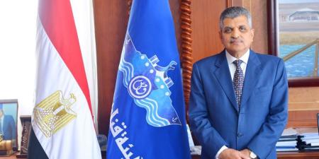 أسامة ربيع: نتحرك لتوطين صناعة القاطرات وتصديرها.. ورأس الرجاء الصالح لن يكون أبدًا بديلًا لقناة السويس - بلس 48