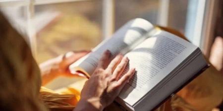 نائب رئيس هيئة الكتاب: القراءة تُقوّي العقل.. والكتاب خير جليس في كل زمان - بلس 48