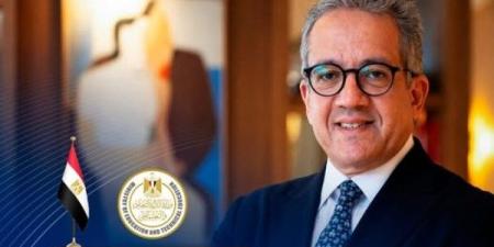 وزير التربية والتعليم يهنئ الدكتور خالد العناني بمناسبة فوزه بمنصب مدير عام اليونيسكو - بلس 48