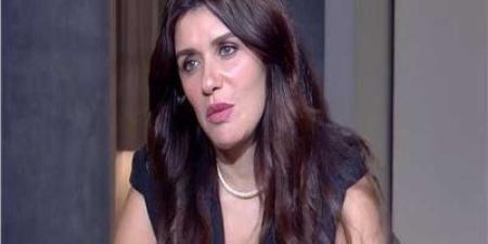 غادة
      عادل
      تكشف
      تفاصيل
      خضوعها
      لعملية
      شد
      وجه:
      ”استعدت
      ملامحي
      الطبيعية
      في
      شكل
      أصغر” - بلس 48
