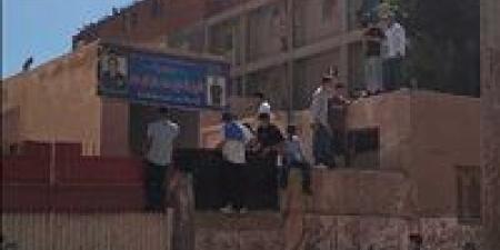 عاجل|
      قفلوها
      وروحوا..
      إحالة
      جميع
      العاملين
      بمدرسة
      ابتدائية
      في
      البحيرة
      إلى
      التحقيق - بلس 48