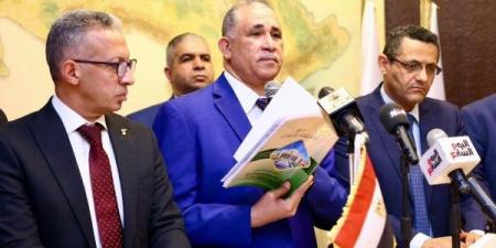 وجوب حضور محامٍ مع المتهم خلال التحقيق.. نقيب المحامين يعرض موقف النقابة من مقترحات تعديل قانون الإجراءات الجنائية - بلس 48