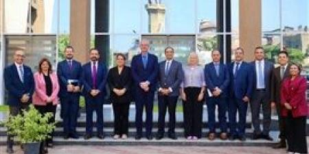 مدير
      صندوق
      مكافحة
      الإدمان
      يستقبل
      المدير
      التنفيذى
      للوكالة
      الأوروبية
      للمخدرات
      EUDA
      لتعزيز
      التعاون
      المشترك - بلس 48