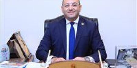 أمين
      تنظيم
      حماة
      الوطن:
      نخوض
      انتخابات
      النواب
      في
      ٥٠
      دائرة
      بالقائمة
      و
      ٨٠
      مرشح
      بالمقاعد
      الفردية - بلس 48