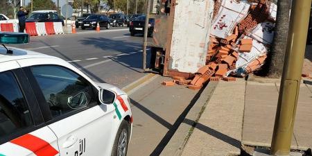 12
      قتيلاً
      و2983
      جريحاً
      في
      حوادث
      السير - بلس 48