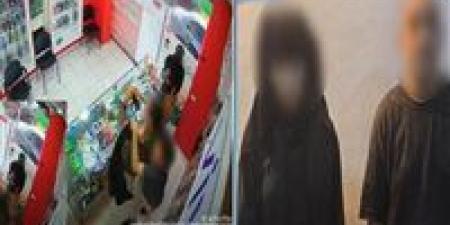 ضبط
      عاطل
      وسيدة
      لقيامهما
      بالتعدي
      على
      صاحب
      محل
      هواتف
      محمولة
      ومحاولة
      سرقته - بلس 48