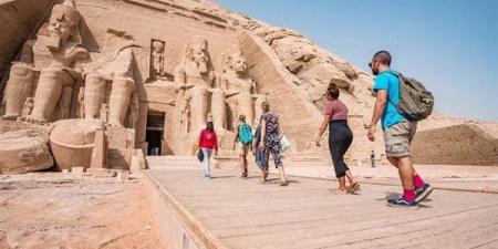 قفزة
      هائلة
      في
      عوائد
      السياحة..
      ... - بلس 48