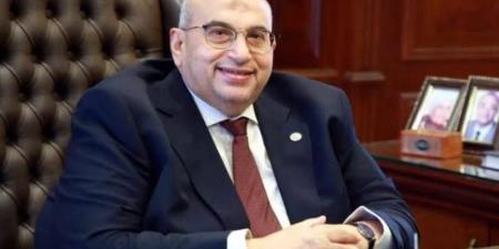 أشرف
      عبدالغني:
      سأعمل
      بكل
      خبراتي
      لتحقيق
      التنمية
      ودعم
      سياسات
      الإصلاح
      الاقتصادي - بلس 48
