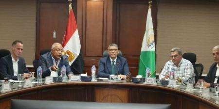 عادل النجار: مشروعات محورية جديدة لدعم البنية التحتية وتسهيل حركة المواطنين - بلس 48