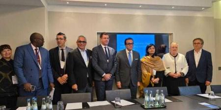 وزير
      الصحة
      يلتقي
      رئيس
      مكتب
      أفريقيا
      بمجموعة
      ميرك
      لتعزيز
      الشراكة
      في
      ملف
      الأدوية - بلس 48