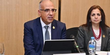 وزير
      الري:
      علينا
      أن
      نعمل
      على
      ... - بلس 48