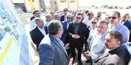 الشربيني
      وأبو
      النصر
      يتفقدان
      مشروع
      صرف
      صحي
      قرى
      وتوسعات
      محطة
      المعالجة
      بأبوتيج - بلس 48