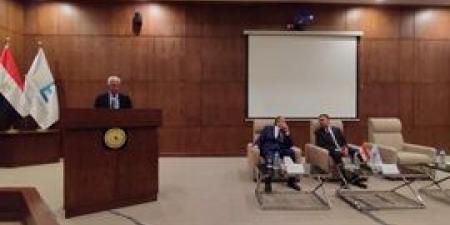 "عز"
      إقامة
      سوق
      المزارعين
      بجميع
      المحافظات
      قبل
      نهاية
      العام
      القادم
      بعد
      نجاحه
      فى
      الإسكندرية - بلس 48