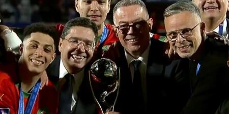 لقجع:
      نهدي
      لقب
      كأس
      العالم
      إلى
      الملك - بلس 48
