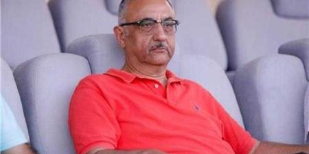 أشرف
      نصار:
      الأهلي
      لم
      يتفاوض
      معنا
      لضم
      عمرو
      الجزار..
      واللاعب
      متمسك
      بالبنك
      الأهلي - بلس 48